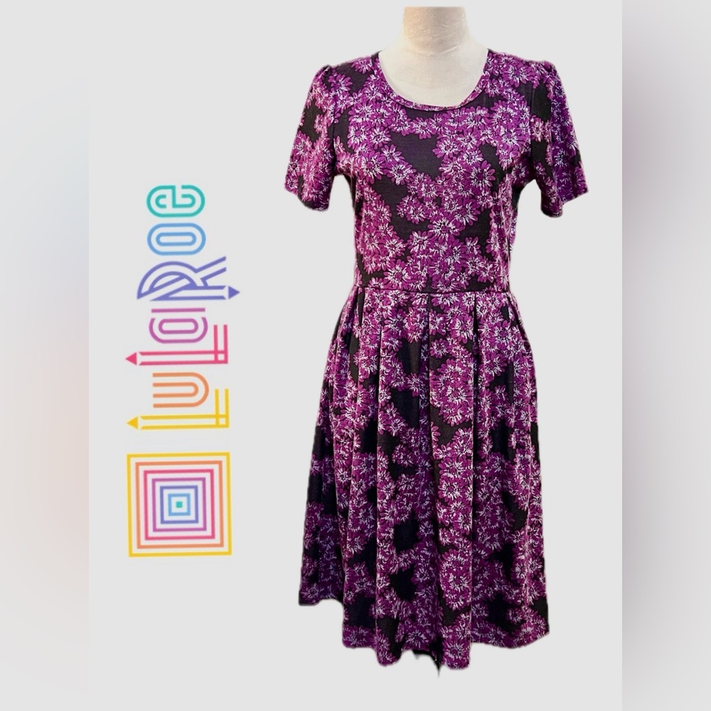 B11 LuLaRoe Women’s Amelia Purple Jacquard Floral Dress Size L.